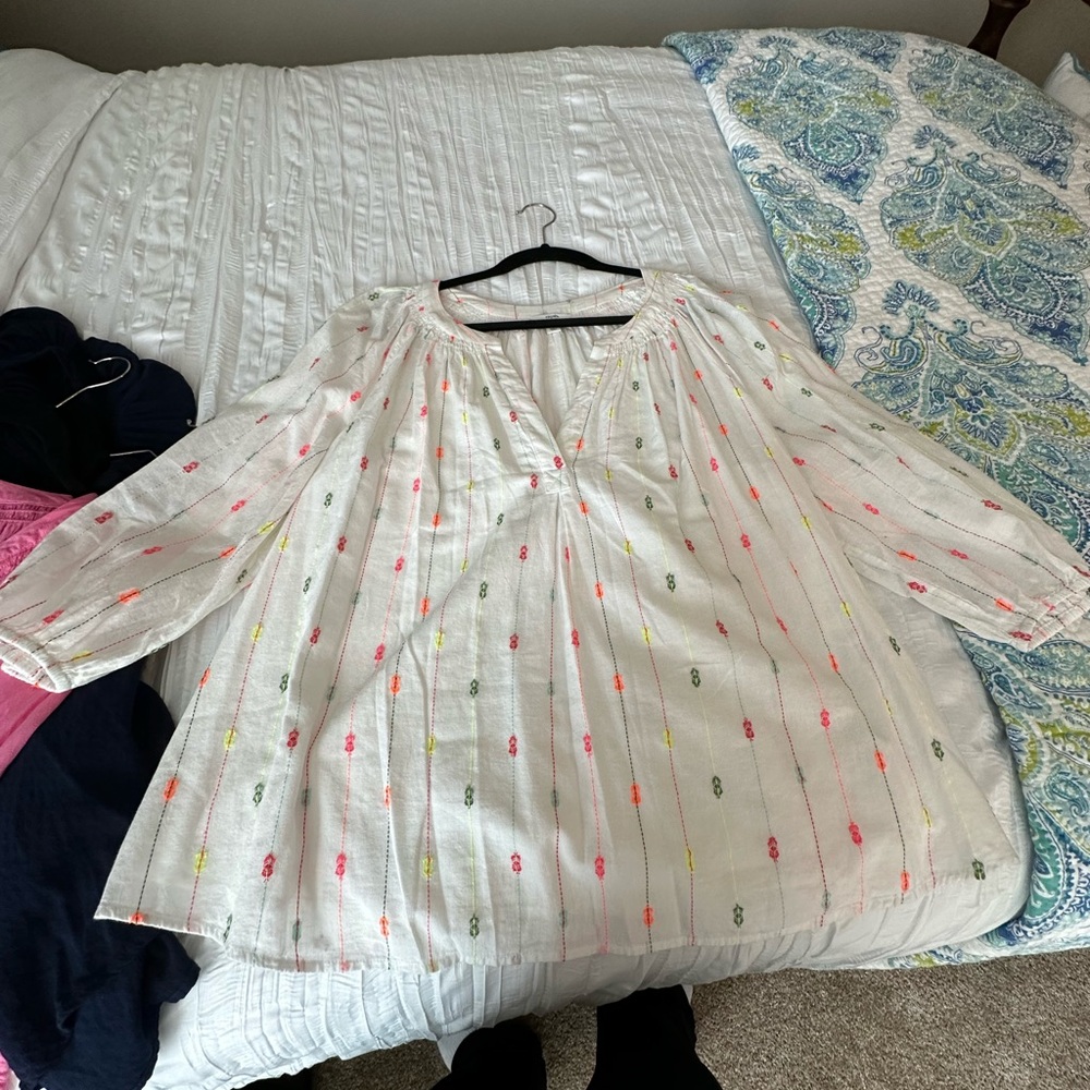 Crown & Ivy Summer Top